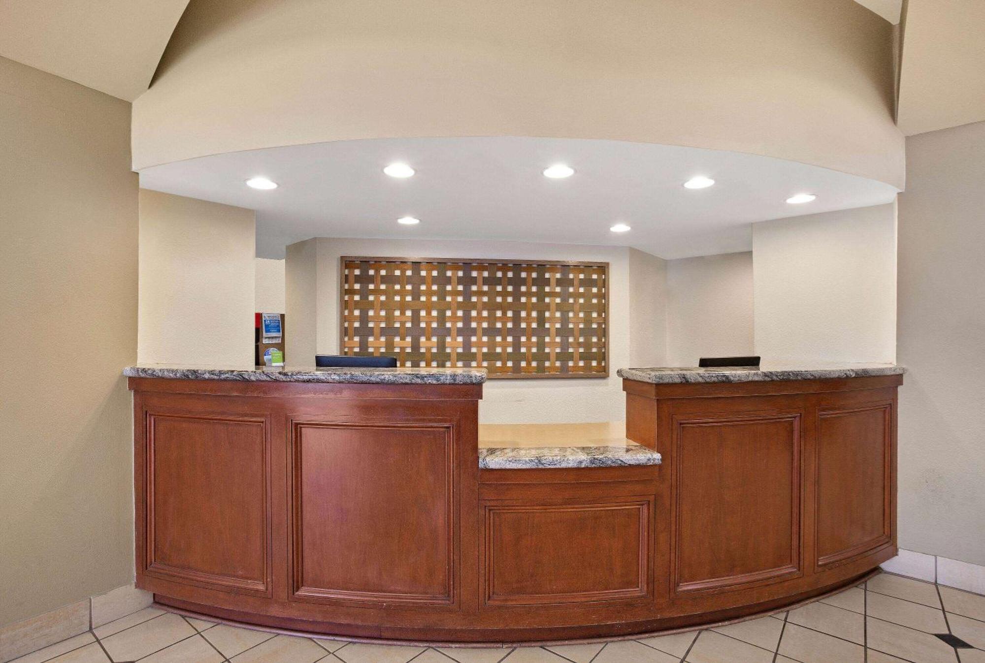 La Quinta By Wyndham New Haven Hotell Eksteriør bilde